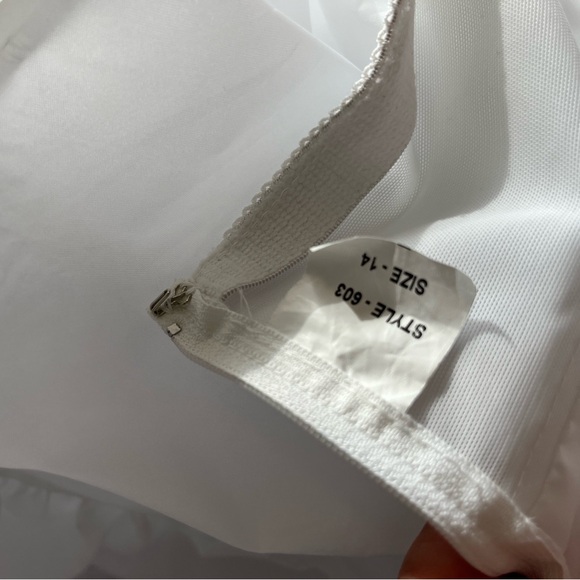 JEWEL Davids Bridal Tiered Tulle Wedding Ball Gown White Beaded Strapless Train - Picture 16 of 16